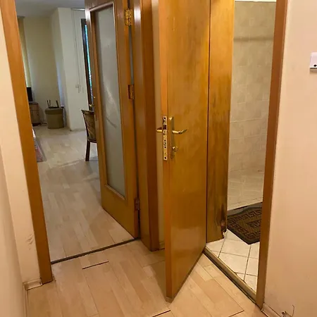 Manolov * Varna